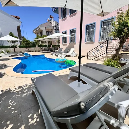 Iday Villa